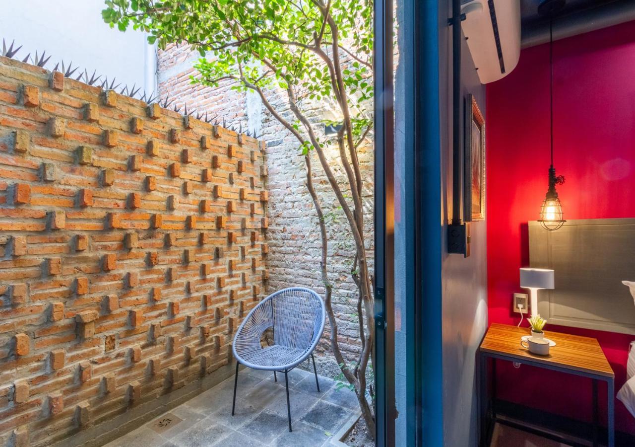 The Yellow By Dot Boutique Guadalajara Exterior photo
