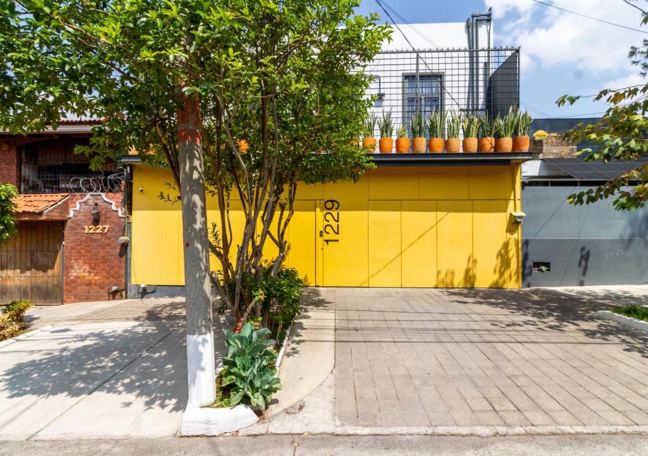 The Yellow By Dot Boutique Guadalajara Exterior photo